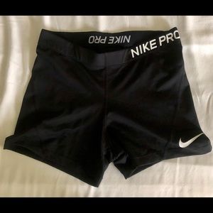 Nike Pro 3”
